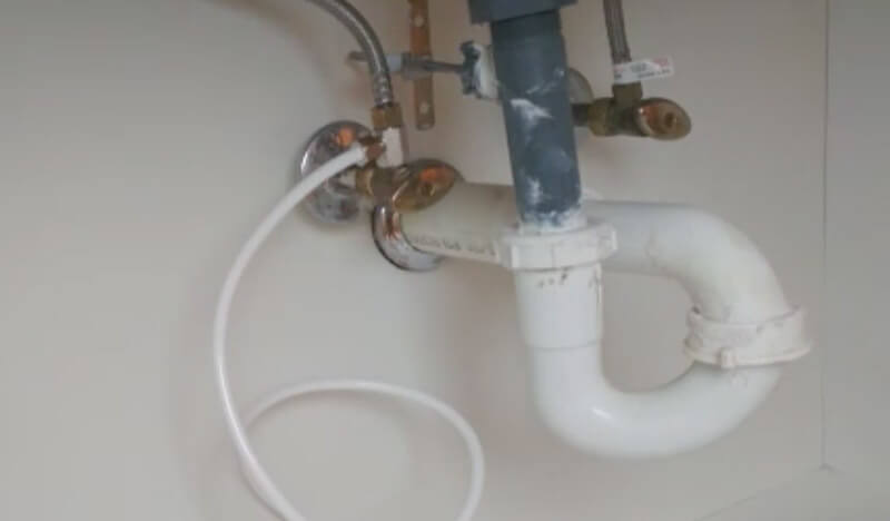 regulator in bathroom sink