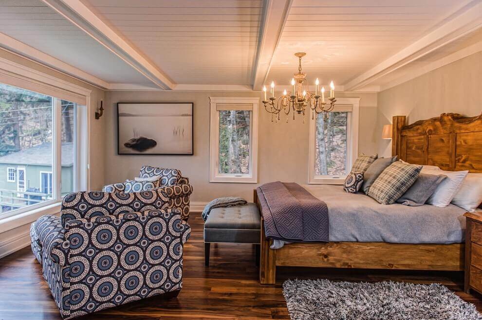 Crown Moldings In A Bedroom With A Low Ceiling Remodeling Cost