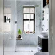 best design for small bathroom