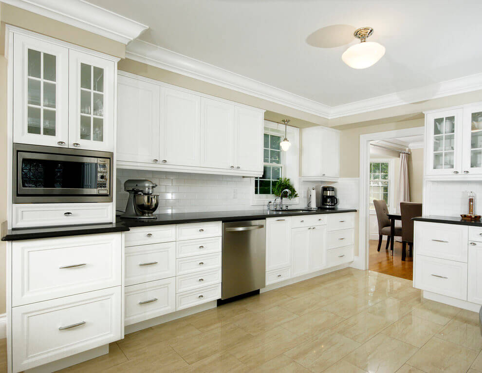 kitchen design with crown molding