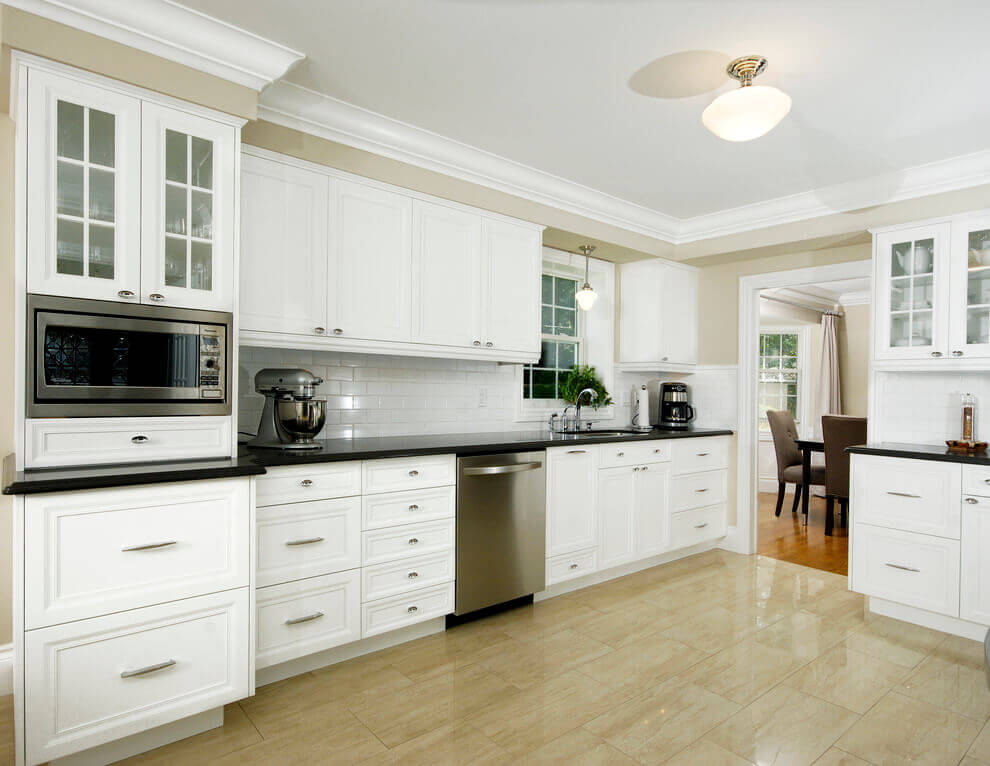 kitchen ceiling light with crown molding